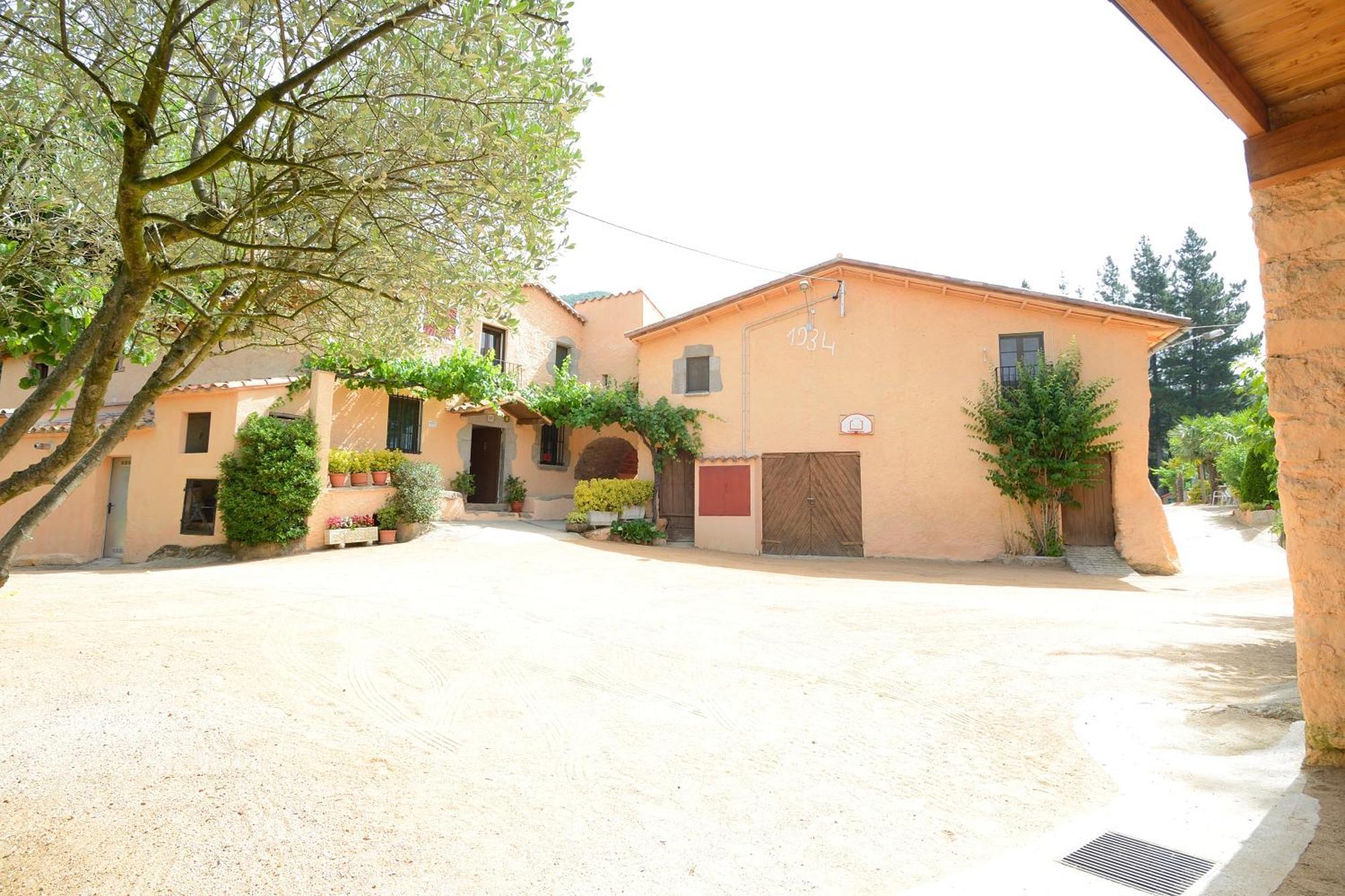 Con Jardin, Barbacoa Y Piscina En Pleno Montseny Mas Romeu Turisme Rural *