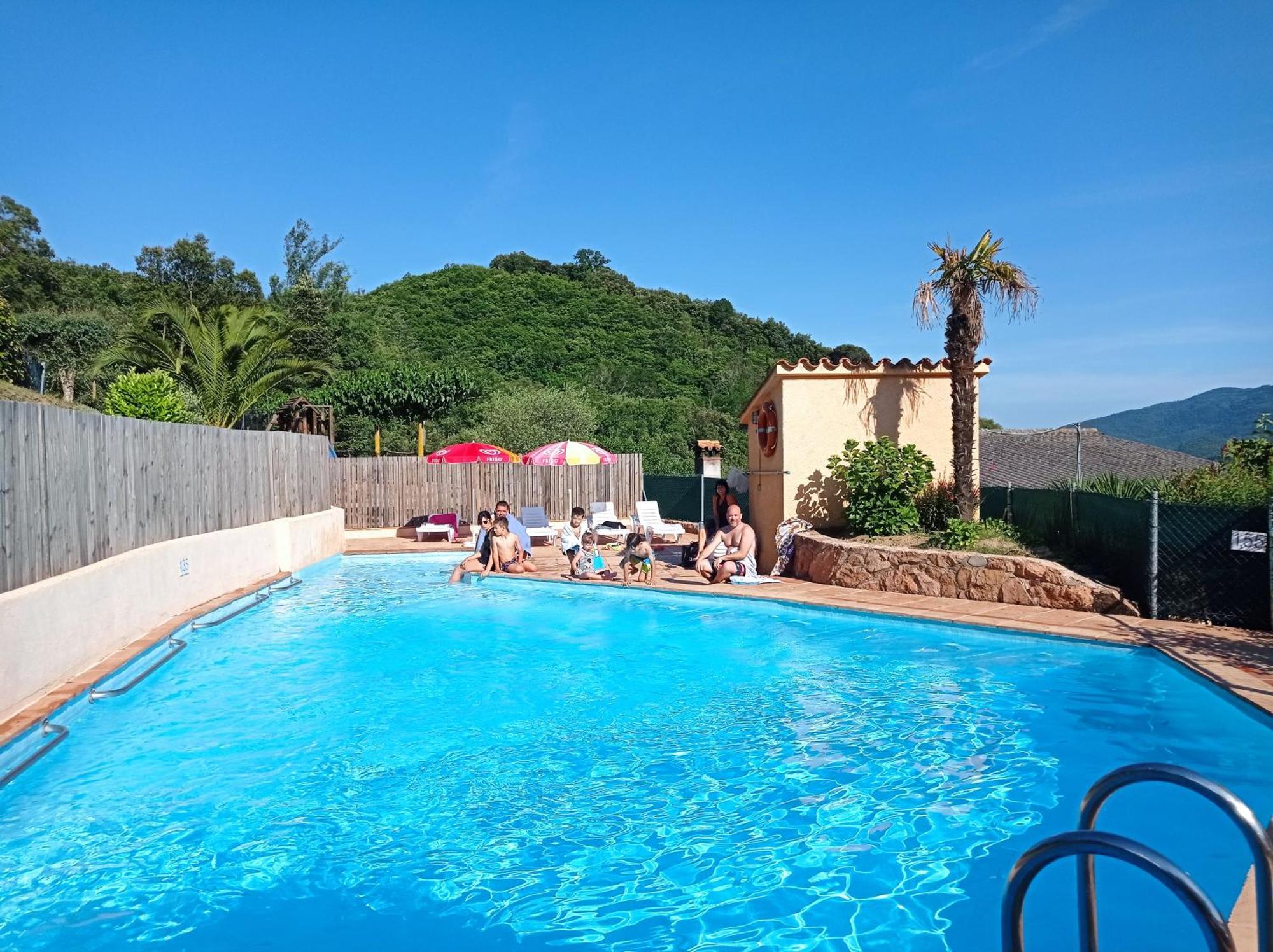 Con Jardin, Barbacoa Y Piscina En Pleno Montseny Mas Romeu Turisme Rural *