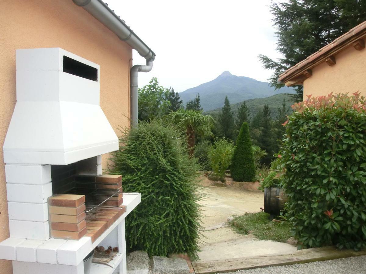 Con Jardin, Barbacoa Y Piscina En Pleno Montseny Mas Romeu Turisme Rural Country house *